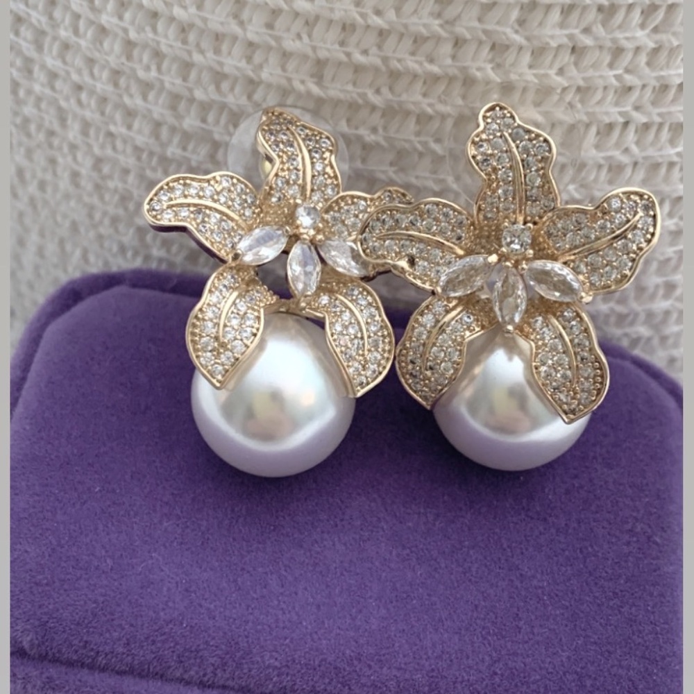 Classic Pearl Earnings